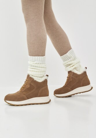Bottines à lacets CESARE GASPARI en marron