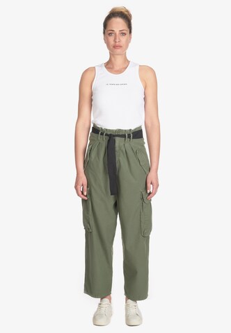 Le Temps Des Cerises Regular Pants in Green