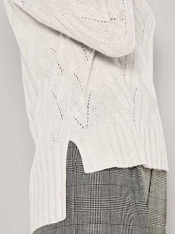 MADELEINE Trui in Wit