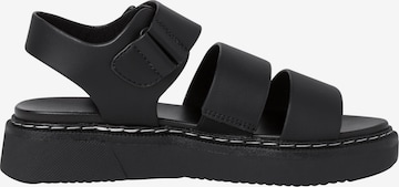 s.Oliver Sandals in Black