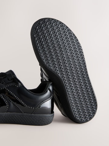 Sneaker di Next in nero