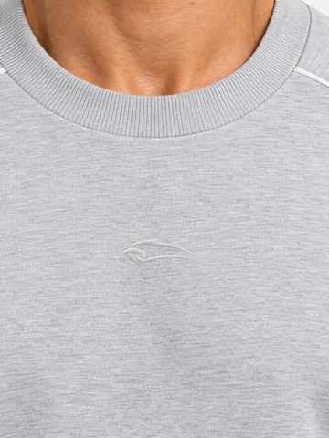 Sweat-shirt 'Brenvaro' Smilodox en gris