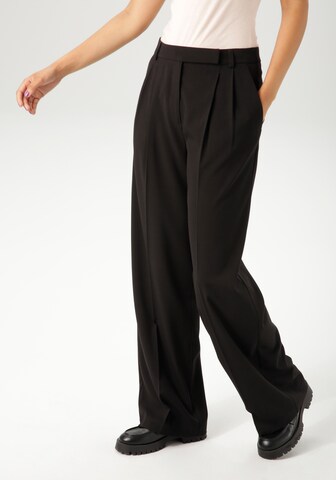 Aniston CASUAL Wide leg Pleated Pants in Black: front
