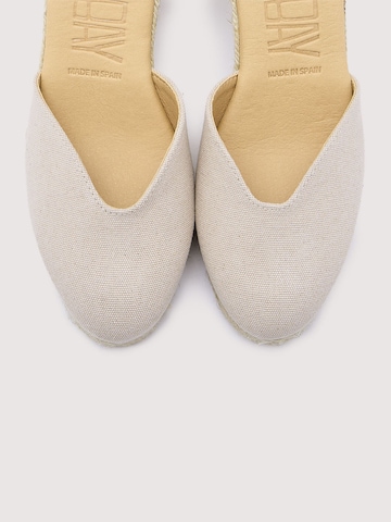 Koala Bay Espadrilles 'Bardolino' in Beige