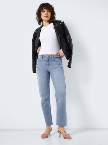 Regular Jeans de la Noisy may pe albastru