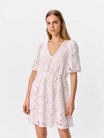 OBJECT Dress 'NELLIE' in White: front