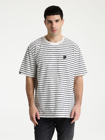 CHASIN' Shirt 'Shore' in Blue: front