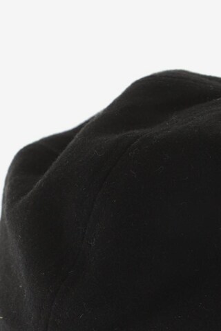 s.Oliver Hat & Cap in 56 in Black