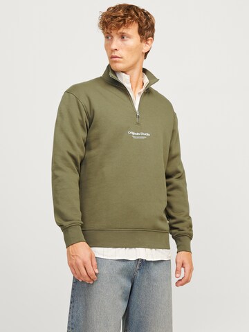 JACK & JONES Sweatshirt 'JORVesterbro' i grøn: forside