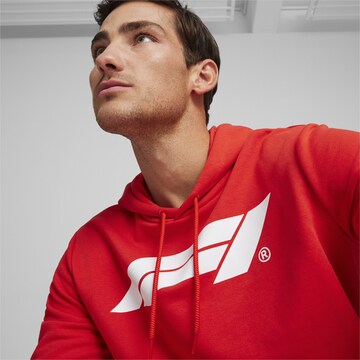 PUMA Sportsweatshirt 'F1® ESS' in Rood