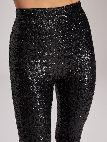 Flared Pantaloni 'Liz' di RÆRE by Lorena Rae in grigio