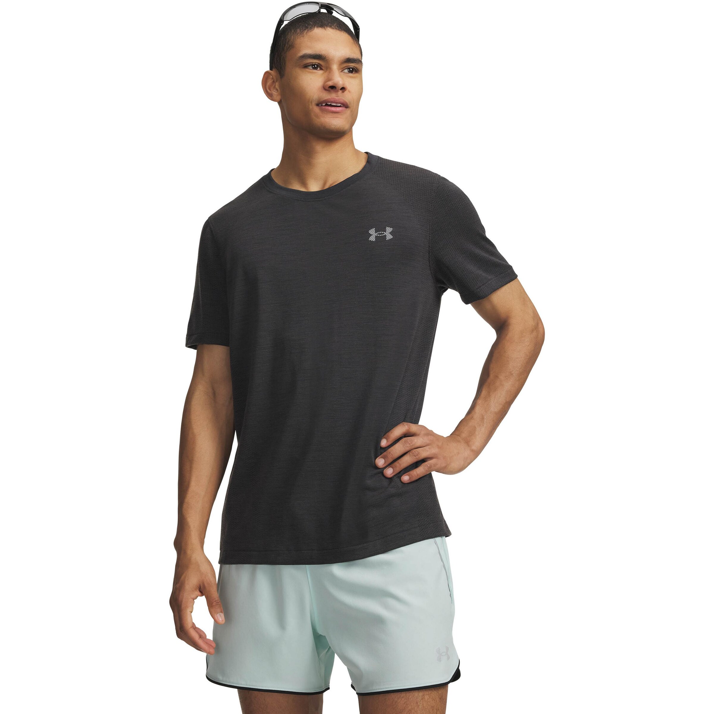 UNDER ARMOUR Performance shirt 'Wool Run' in Black: front