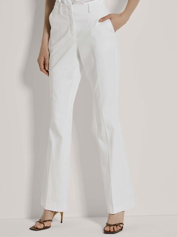 MADELEINE Loosefit Pantalon in Wit: voorkant