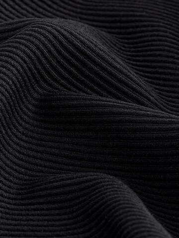 Next Jumpsuit in Zwart