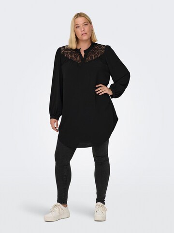 Camicia da donna 'CARMETTE' di ONLY Carmakoma in nero