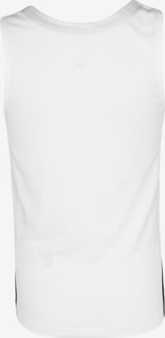 T-Shirt fonctionnel 'Team Stock 20' NIKE en blanc