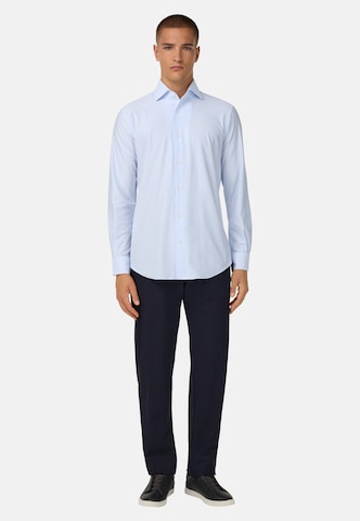 Coupe regular Chemise Boggi Milano en bleu