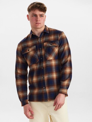 Dxnmxrk Shirt 'DXEdlef' in Bruin: voorkant
