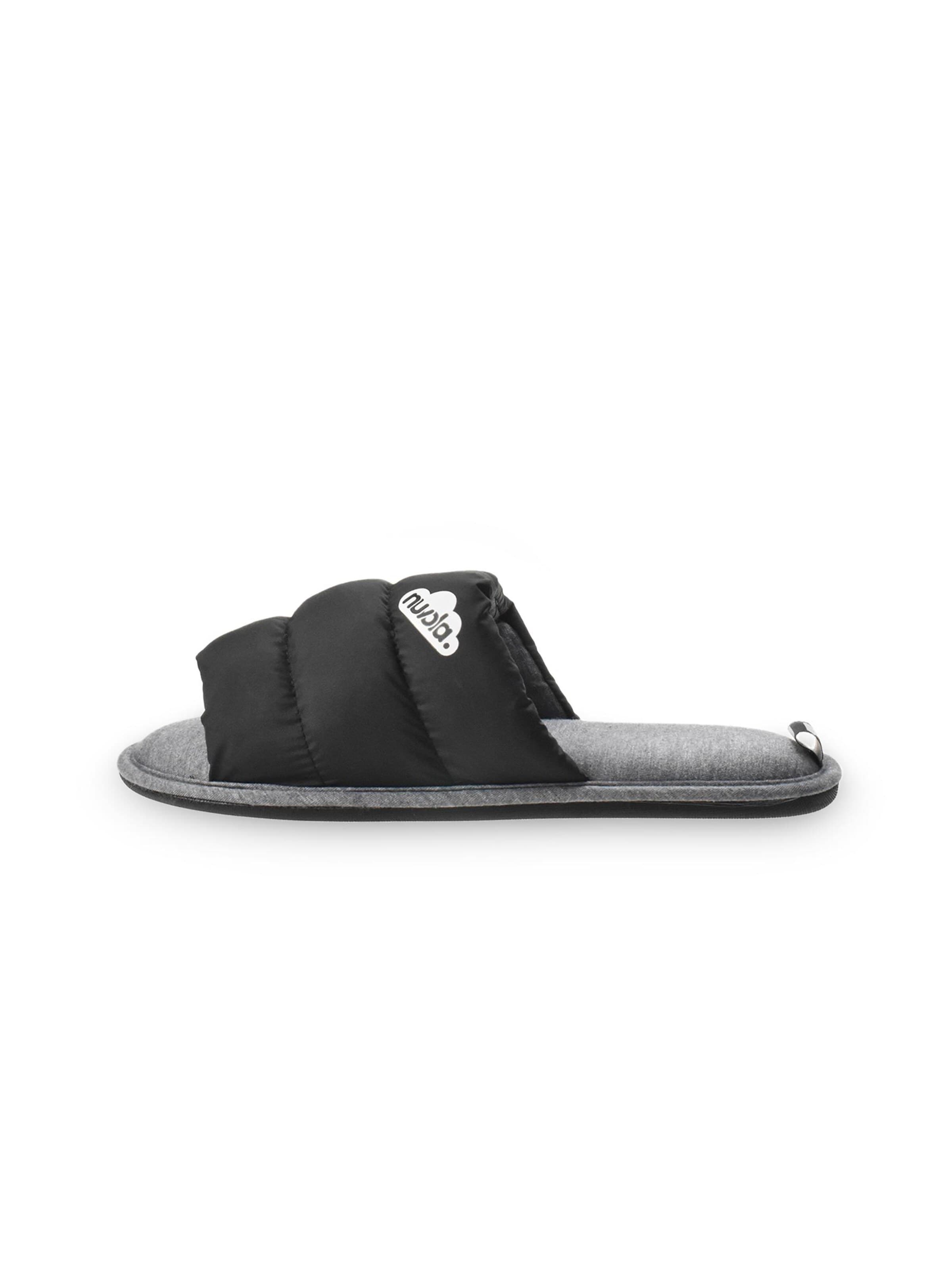 Nuvola. - Pantufa 'Zueco Spring' em preto: frente
