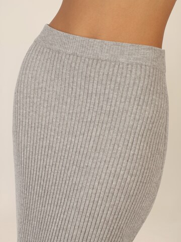 APART Skirt in Grey