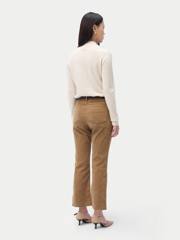 Pull-over 'Women's Essential Cashmere Mock Neck Sweater' GOBI Cashmere en blanc