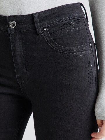 Coupe slim Jean 'Ma44rissa' ZABAIONE en noir
