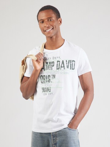 T-Shirt CAMP DAVID en blanc : devant