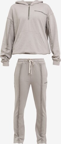 Tom Barron Sports Suit in Beige: front