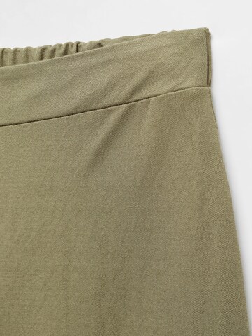 MANGO Szeroka nogawka Spodnie 'CINTIA' w kolorze zielony
