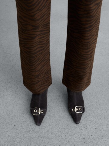 MANGO Regular Jeans in Brown