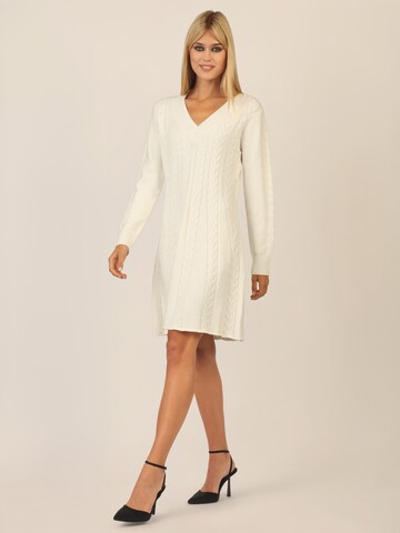 APART Strickkleid in Weiß