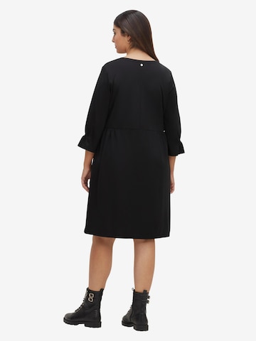 Robe SHEEGO en noir