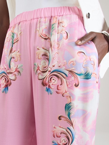 Versace Jeans Couture Zvonové kalhoty Kalhoty – fialová