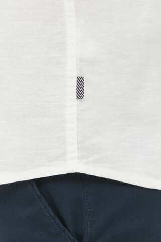 !Solid Comfort fit Button Up Shirt in White