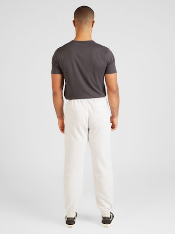 Abercrombie & Fitch Tapered Hose in Grau