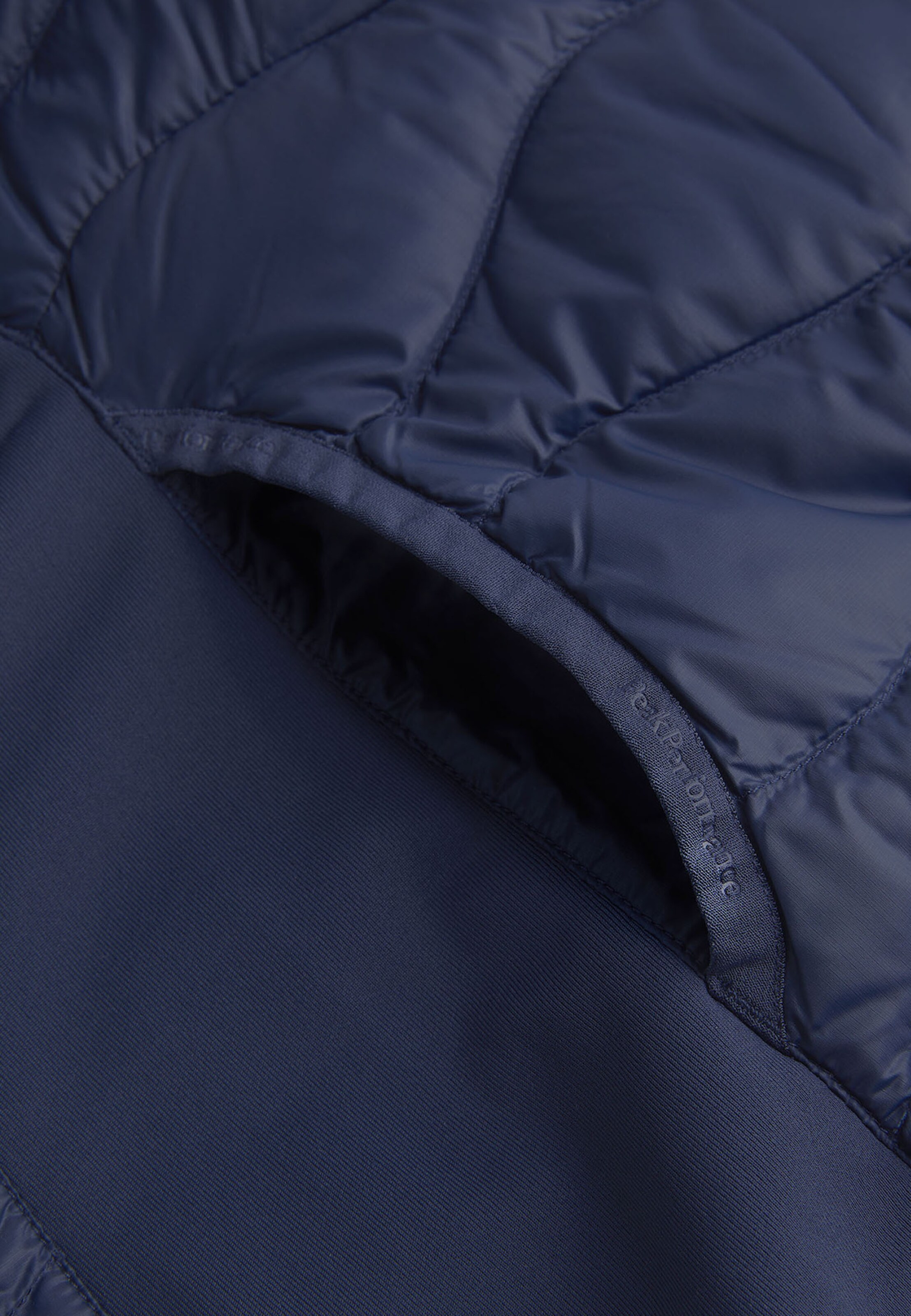PEAK PERFORMANCE Funktionsjacke W Helium Down Hybrid Jacket in Blau