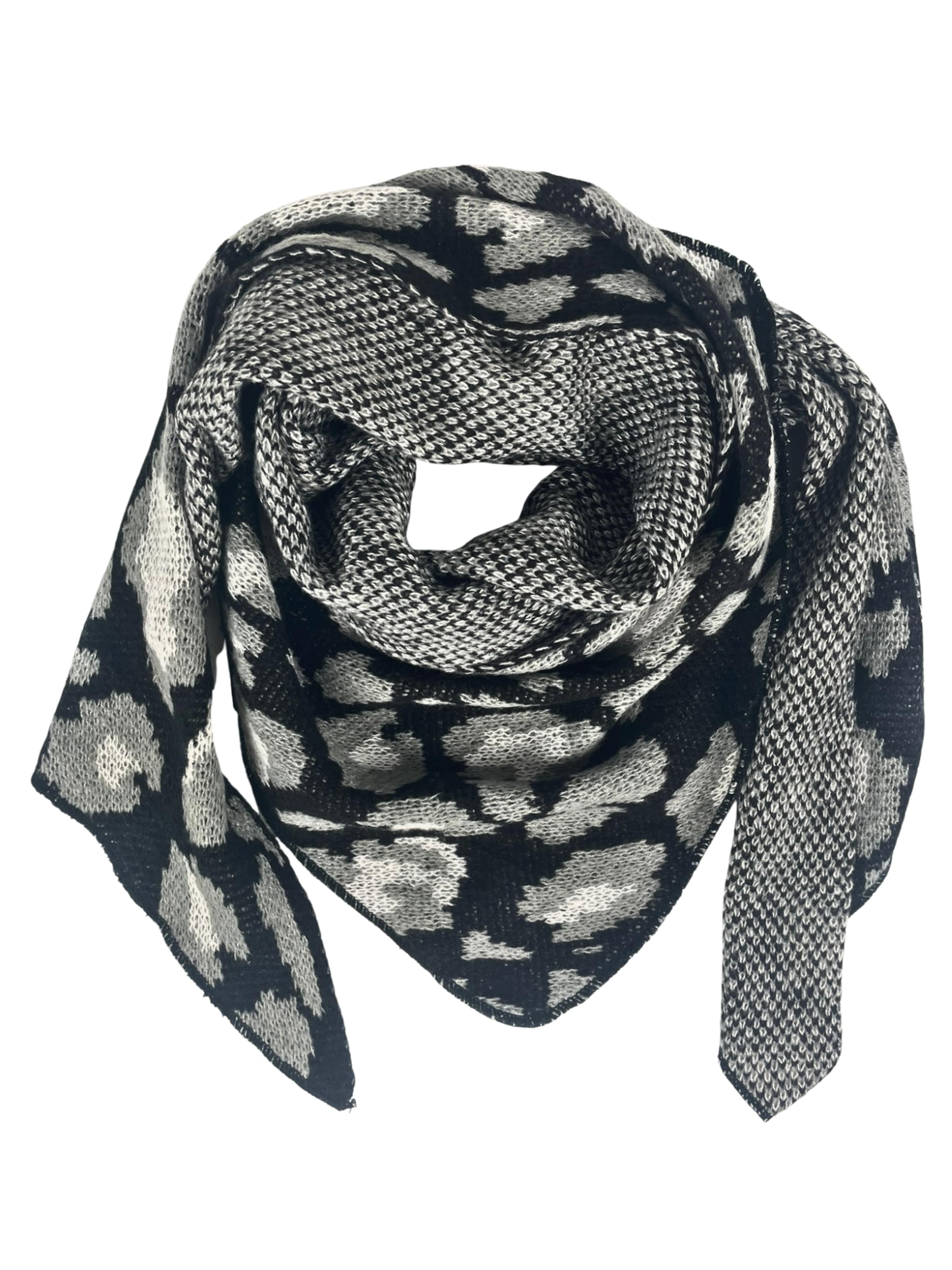 Kumixi Oversizeschal 'Leo'‌‌ in Schwarz: Vorderseite