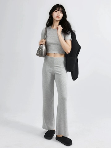 T-shirt Busem en gris