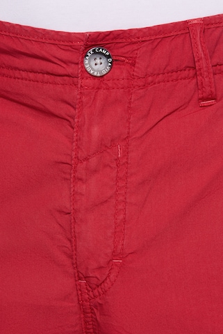CAMP DAVID Regular Shorts in Rot