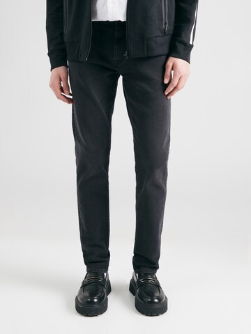 Slimfit Jeans 'James' di Mavi in grigio: frontale