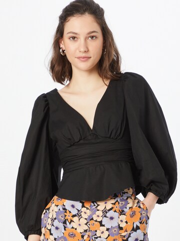 Bardot Shirt in Black: front