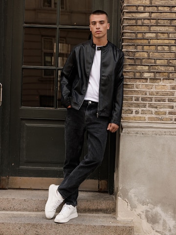 DAN FOX APPAREL Overgangsjakke 'Lewis' i sort