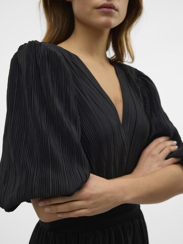 Robe de cocktail 'Kaja' VERO MODA en noir