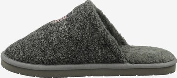 GANT Slippers in Grey