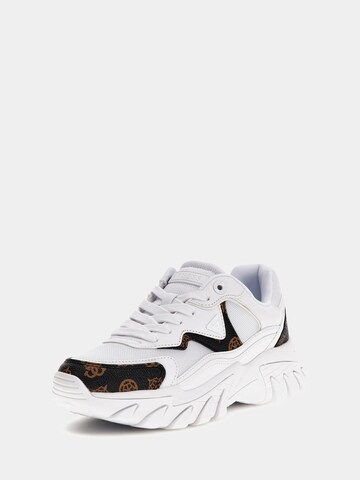 GUESS Sneakers laag 'Nowah' in Wit