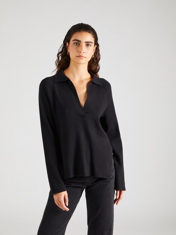 Pull-over Calvin Klein en noir : devant