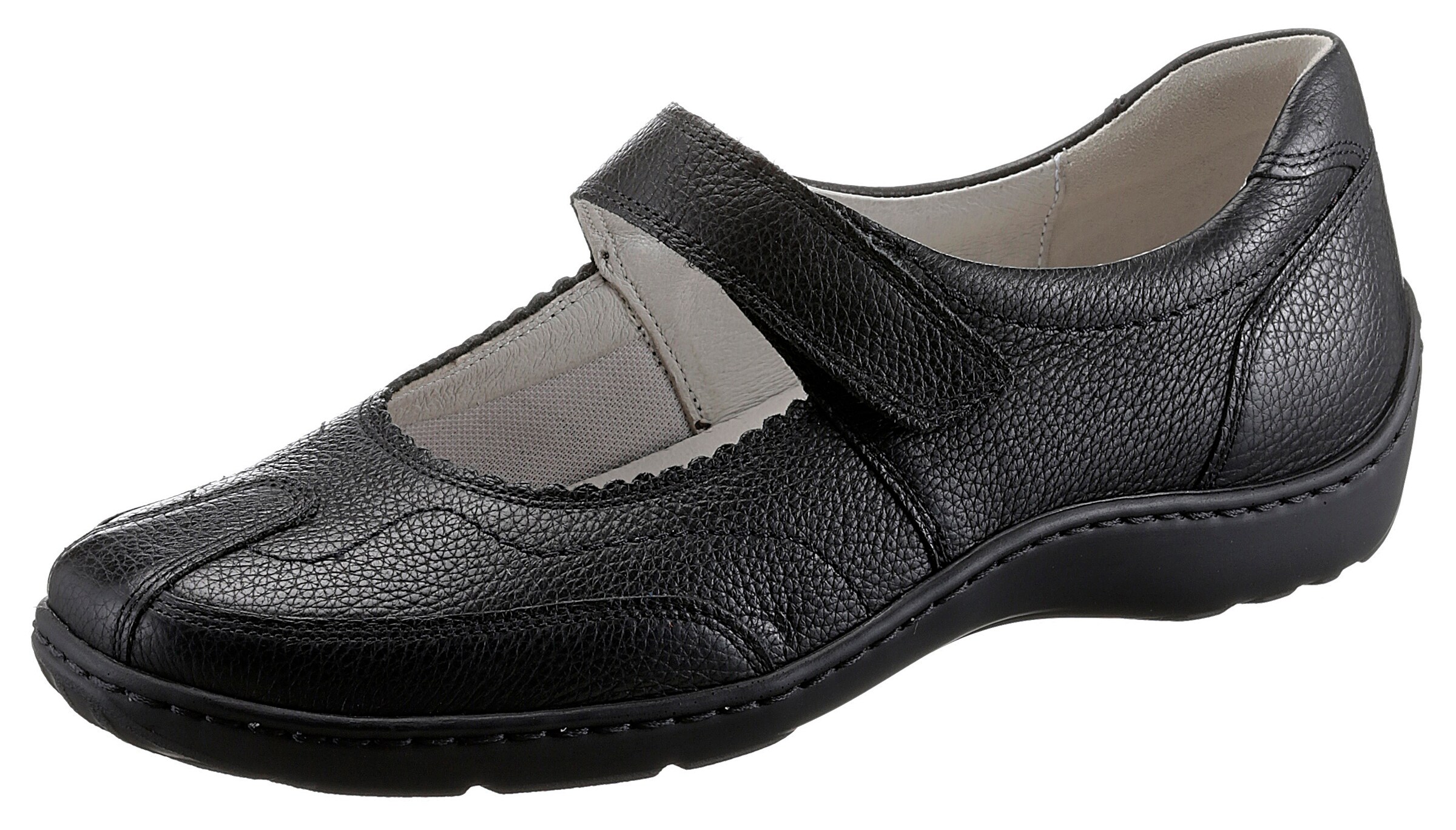 WALDLÄUFER Ballet Flats with Strap in Black: front