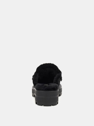 GUESS Mules 'Yaneta' in Black