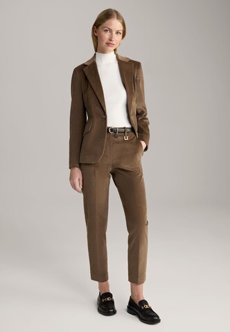 Coupe slim Pantalon à plis JOOP! en marron