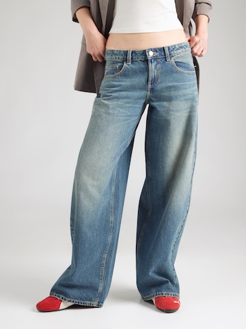 Tally Weijl Baggy Jeans in Blue: front